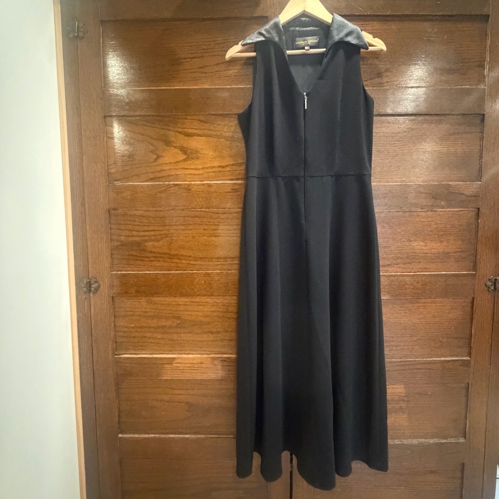 Donna Ricco 6 Black Sleeveless midi Dress front zip satin collar v-neck cocktail